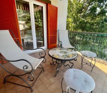 Sorrento Apartment | SHORT-LETS D33, part of the house is available for short-term rentals in Sorrento center