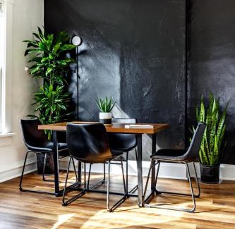 German Village House | Short North Convention Private Parking Pets!