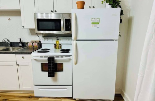 Italian Village House | Short North/Downtown | Steps to High St | Walk to Convention Ctr | 5.8K+ Reviews