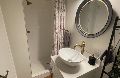 Downtown Condo | Short-Term Glendale Condo For Rent