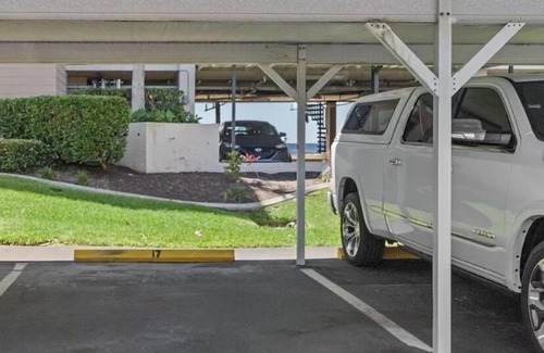 Port Richey Condo | Short term, long term rental welcome.90 day minimum stay on the Gulf.