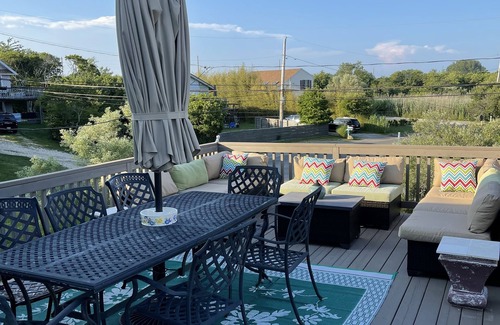 Montauk House | Short walk away from Ditch Plains Beach! Spacious cozy Montauk Beach House