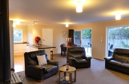 Turangi House | Show Pihanga - Turangi