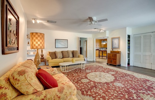 Caddo Heights-South Highlands House | Shreveport Home w/ Screened Porch & Private Yard!