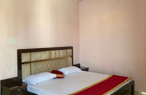 Varanasi Hotel | Shri Ram Paying Guest House