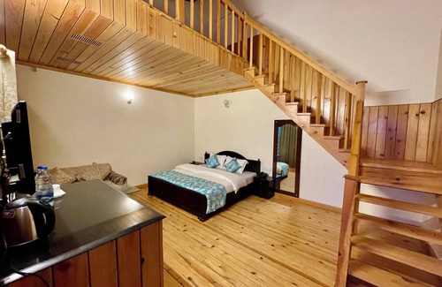 Mukteshwar Resort | Shri Shail Inn