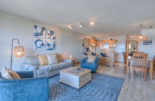 Lincoln City Condo | Shrimply Irresistible - Second Floor - Oceanfront Condo