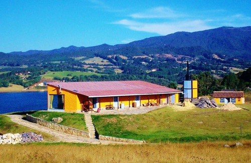 Choconta Ski Chalet | Sidarta, Casa Grande - Bella Casita, Casa Pequeña