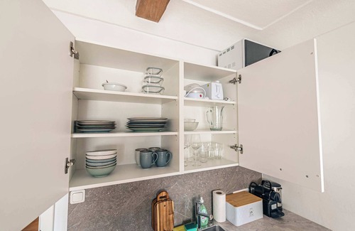 Altaussee Apartment | Sieglgut: Brahms Apartment | Kitchen | Parking