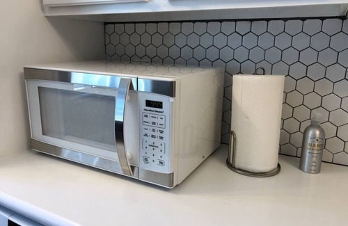 College Station Apartment | Silo: Walk to A&M Campus, King Beds, First Floor