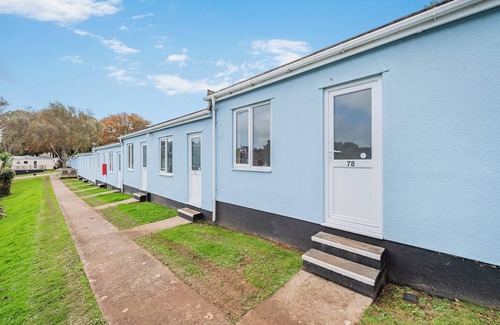 Brixham Ski Chalet | Silver 1 Chalet Slps 2 Pet