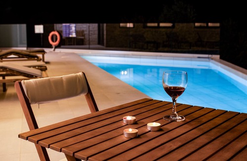 Polemarchi House | Silver Cozy Getaway - 3 Pearls Pool Retreat
