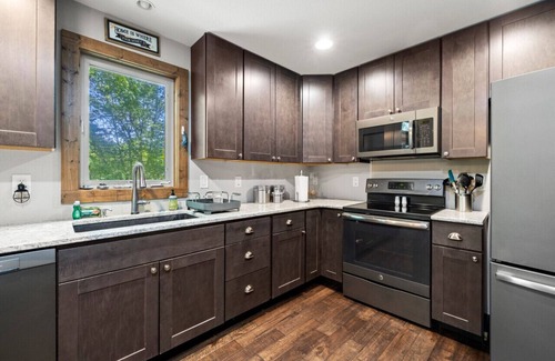 Waynesville House | Silver Linings - Dog-friendly home with a hot tub incredible mountain views