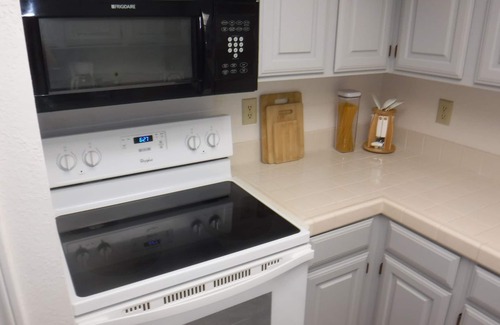 Laughlin Condo | Silver State Sunshine Paradise