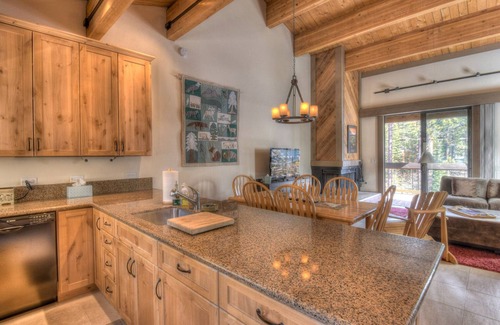 Truckee House | Silver Tree Sanctuary | Aspen Grove!