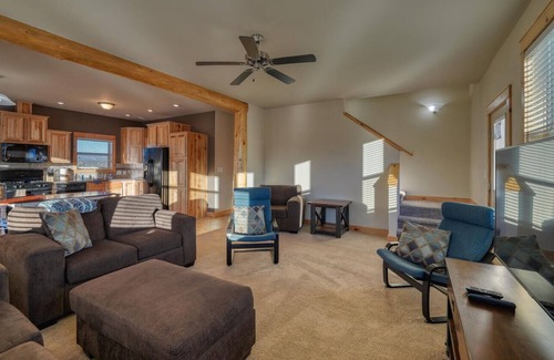 Nathrop Cabin | Silver Trout Lodge- Dog Friendly with Amazing Views!