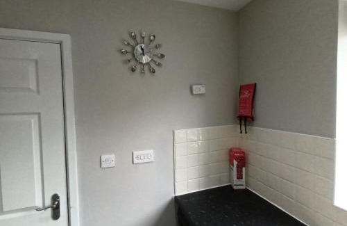 Oldbury House | Silverlight's Place - 2BR Home in Central Oldbury