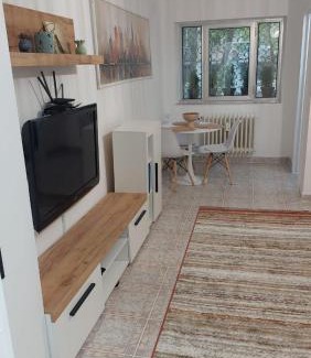 Craiova Apartment | Simon's Place