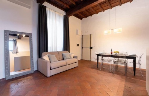 Bouvet Island Apartment | Simple & Central Stay Near Santa Maria Novella