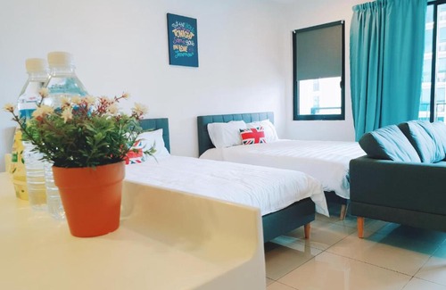 Shah Alam Bed & Breakfast | Simple No 6- Trefoil Setia Alam- Near Setia Convention Centre