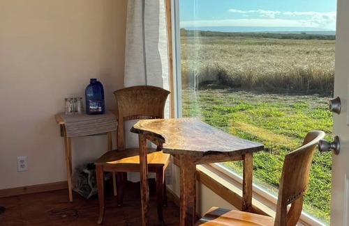 Naalehu Apartment | Simple yet enchanting abode