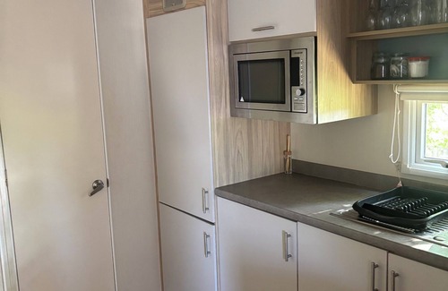 Clacton-on-Sea House | Singh&Leite Family caravan for 10 people with 2toilets and lovely Decking