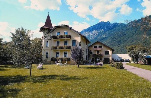 Bad Reichenhall Apartment | Single apartment Lattengebirge, 33sqm, combined living/sleeping area, balcony