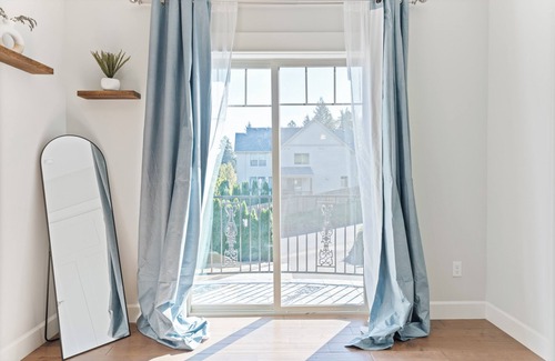 Bull Mountain House | Single Family Home 5Bed & 3Bath Multi-Gen Friendly Fenced Yard, Pets Welcome