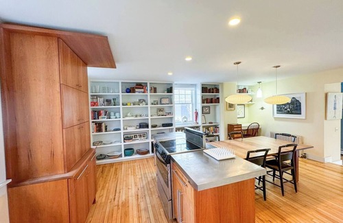 Agassiz Apartment | Single Family Home Near Harvard