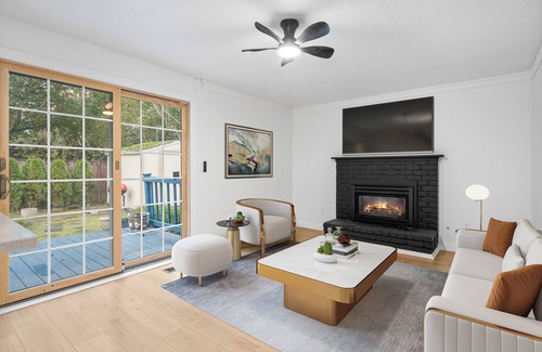 Troutdale House | Single-Level Ranch in Troutdale – Perfect for Families & Medical Professionals