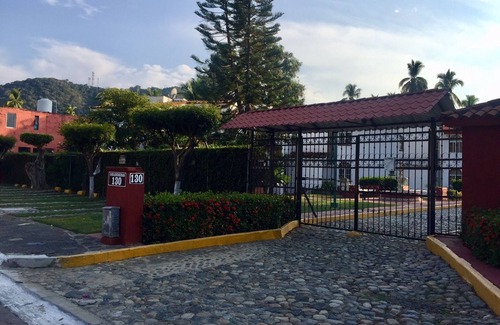 Ixtapa House | Siren House
