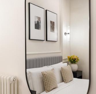 Rione III Colonna House | Sistina Boutique Guest House