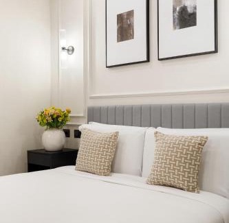 Rione III Colonna House | Sistina Boutique Guest House