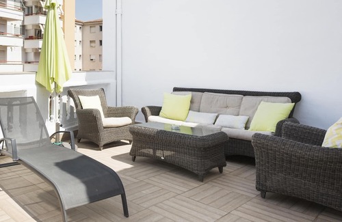 Sitges Town Center Cottage | Sitges Spaces Beach House- 4 Bedroom/3 bathroom/Jacuzzi- Sleeps up to 9