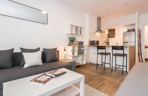 Sitges Town Center Apartment | Sitges Spaces Deluxe Center Studio-Modern and centrally located!