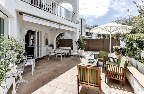 Sitges Town Center Ski Chalet | Sitges villa just 2 minutes walk from the beach.