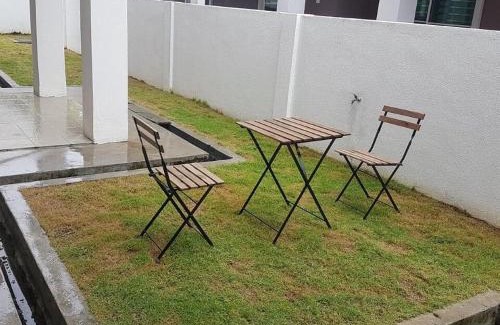 Taman Teratai House | Sitiawan Homestay Entire Semi D house