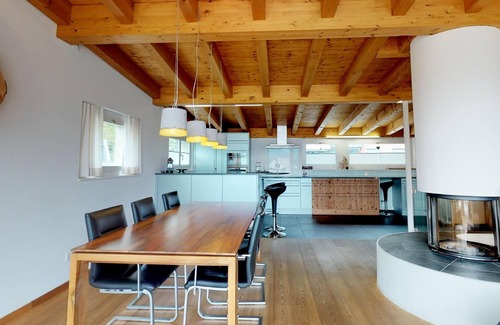 Samedan Apartment | Situated just above the village centre of Samedan you will find the popular apar