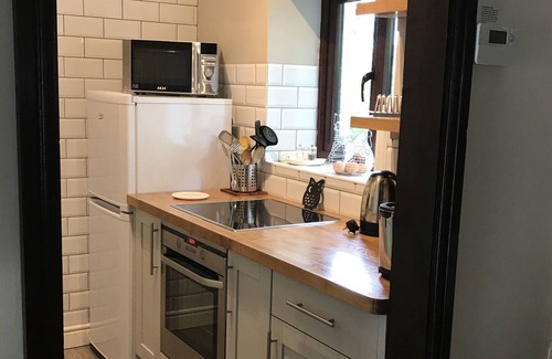 East Haddon House | Situated on a marked walk in beautiful countryside - we are dog friendly