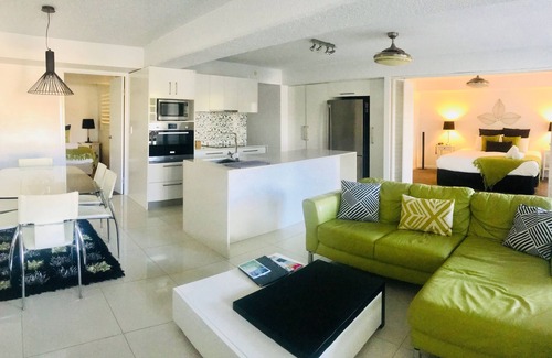 Noosa Heads Apartment | Situated right in the heart of iconic Hastings Street - Noosa Heads