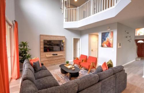 Solana Villa | Six Bed Pool Villa in Resort -Close to Disney! villa