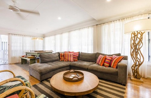 Yamba House | Six Pippis - The Classic Beach House