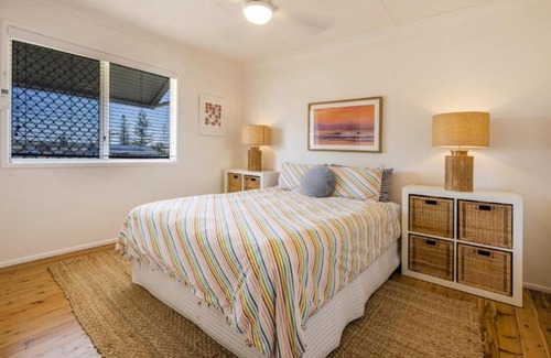 Yamba House | Six Pippis - The Classic Beach House
