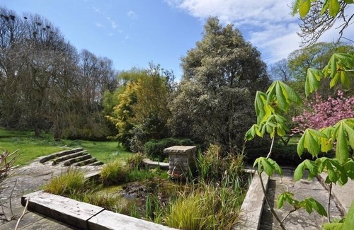 Upwey Cottage | SIXPENNY COTTAGE, family friendly, with a garden in Upwey