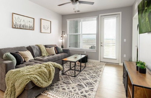 Draper Apartment | Ski and Relax - Conveniently Located - Luxury Stay