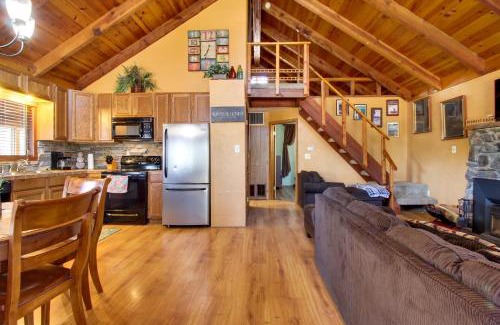Pinetop-Lakeside House | Ski, Hike and Relax Forest-View Sanctuary!