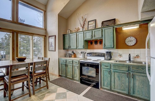 Four O'Clock Condo | Ski-In/200 steps to lift,2BR-Loft,2BA,Vaulted Ceiling, Heated Private Garage