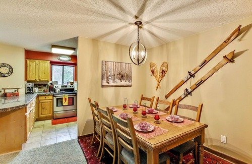 Four O'Clock Condo | Ski-In Condo on Four O'Clock Ski Run - 1 block from Downtown