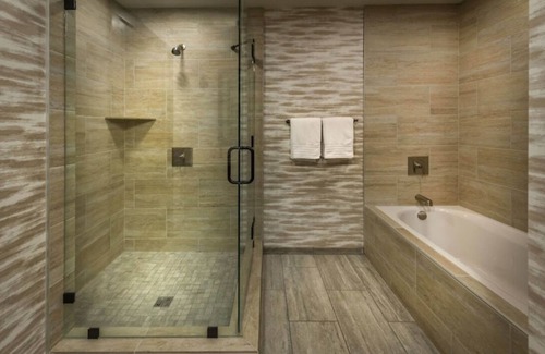 Truckee Resort | Ski In/Out @ Northstar Lodge! Gondola, ski valet, underground parking! Sweet!