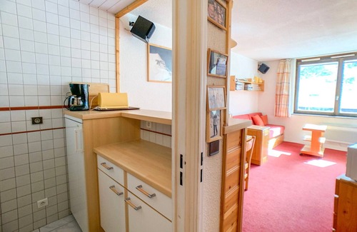 Val Claret Apartment | Ski-In/Ski-Out Apartment with Balcony in Tignes Val Claret